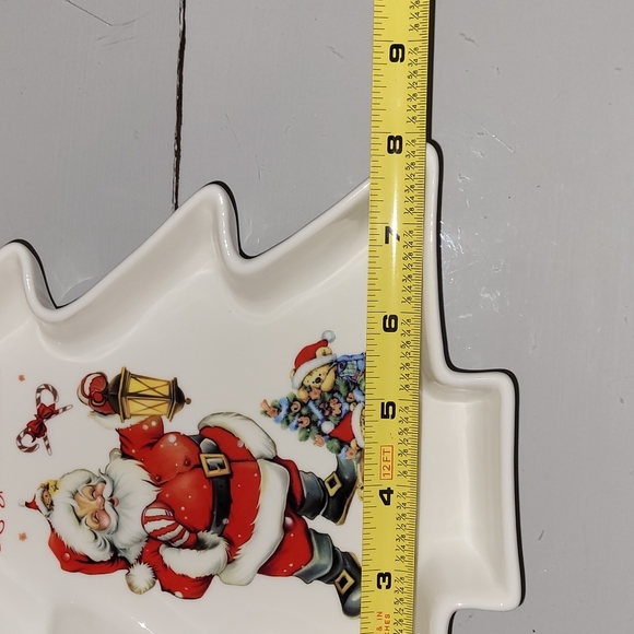 Retro Santa and Bears Christmas Tree Plate - Picture 9 of 12